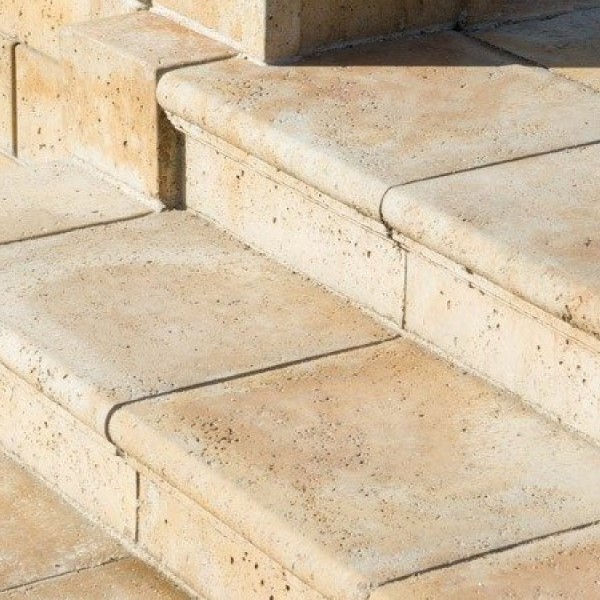 Semmelrock Bradstone Travero sarok lépcsőelem